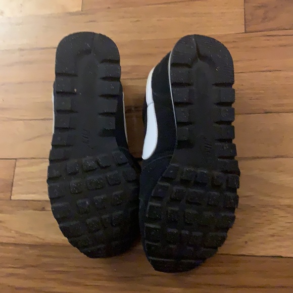 Nike sneakers - Picture 5 of 11